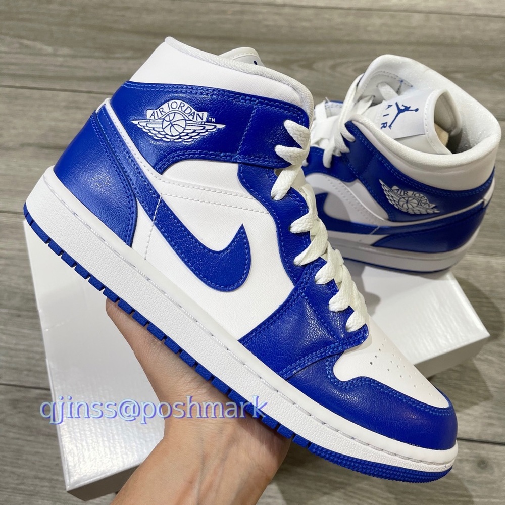 Air Jordan 1 Mid Women’s Hyber Royal 💙🤍